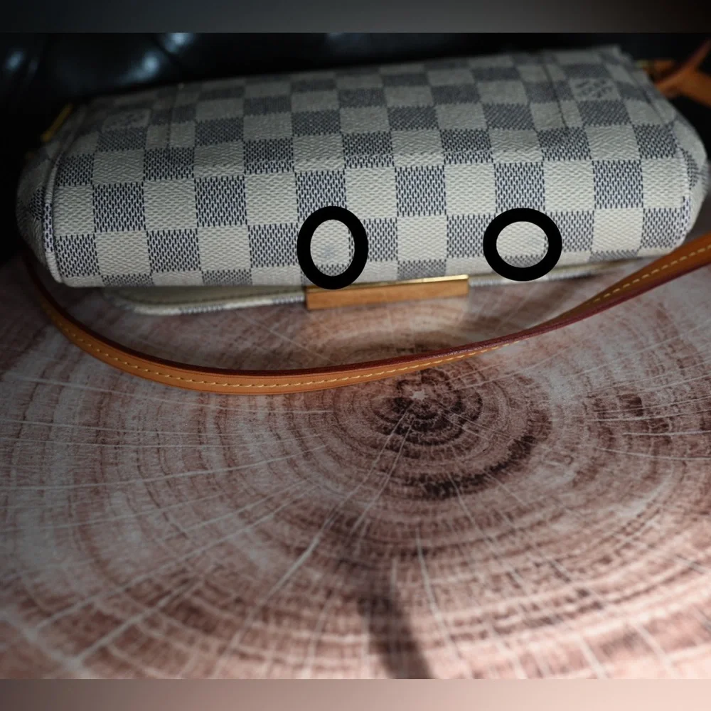 Authentic Louis Vuitton Favorite PM in Damier Azur Canvas - Picture 15 of 16